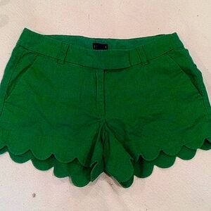 Woman's shorts